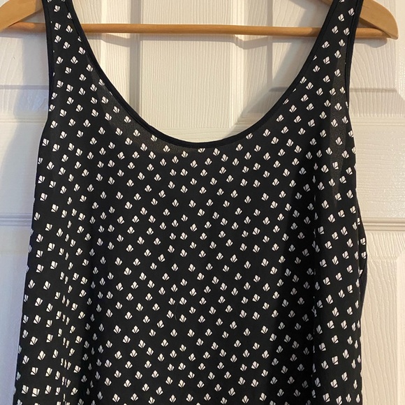 LOFT Black and White Patterned Tank Top - Picture 5 of 6
